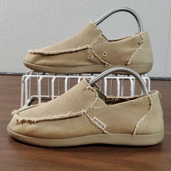 Crocs Santa Cruz Slip On Loafers Casual Beach Boat Shoes Tan Men's 7 - Picture 1 of 7